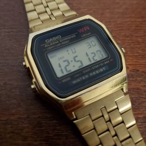 CASIO Digital Vintage Gold-Tone Stain